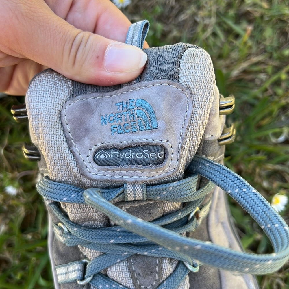 North face hiking boots woman’s 7.5 - Picture 4 of 5